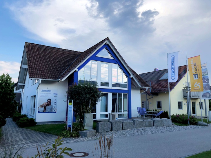 <p>Zewotherm hat im Musterhaus-Bauzentrum in Poing bei München ein Trainings- und Beratungszentrum eröffnet.</p> - © Zewotherm 
