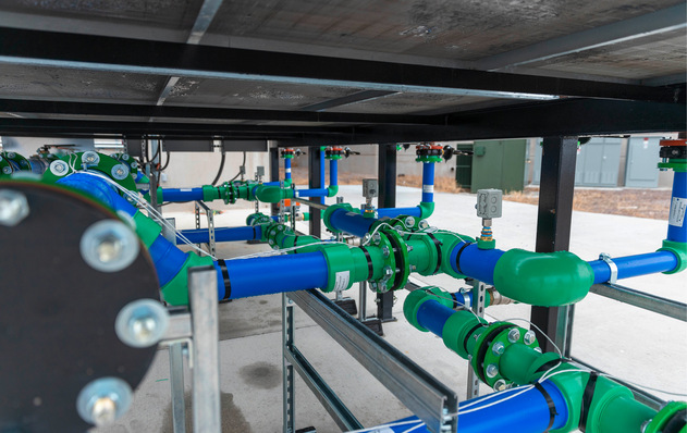 © Bild: aquatherm aquatherm blue kommt unter anderem im Hyperscale-Rechenzentrum Novva in Salt Lake City zum Einsatz.